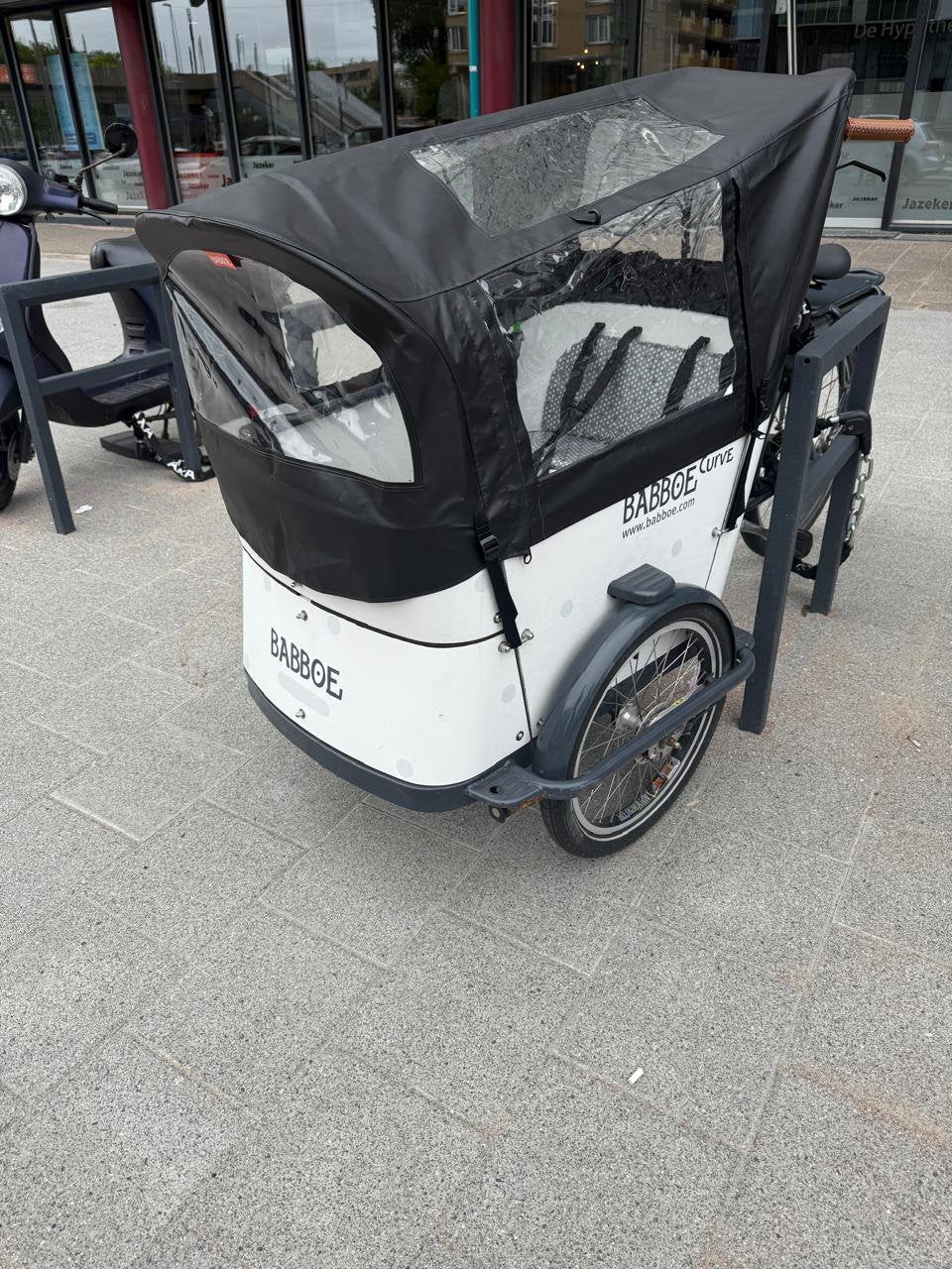 Babboe Curve bakfiets Elektrisch met regentent, 4 kinderen of meer, Elektrisch, Zo goed als nieuw, Ophalen