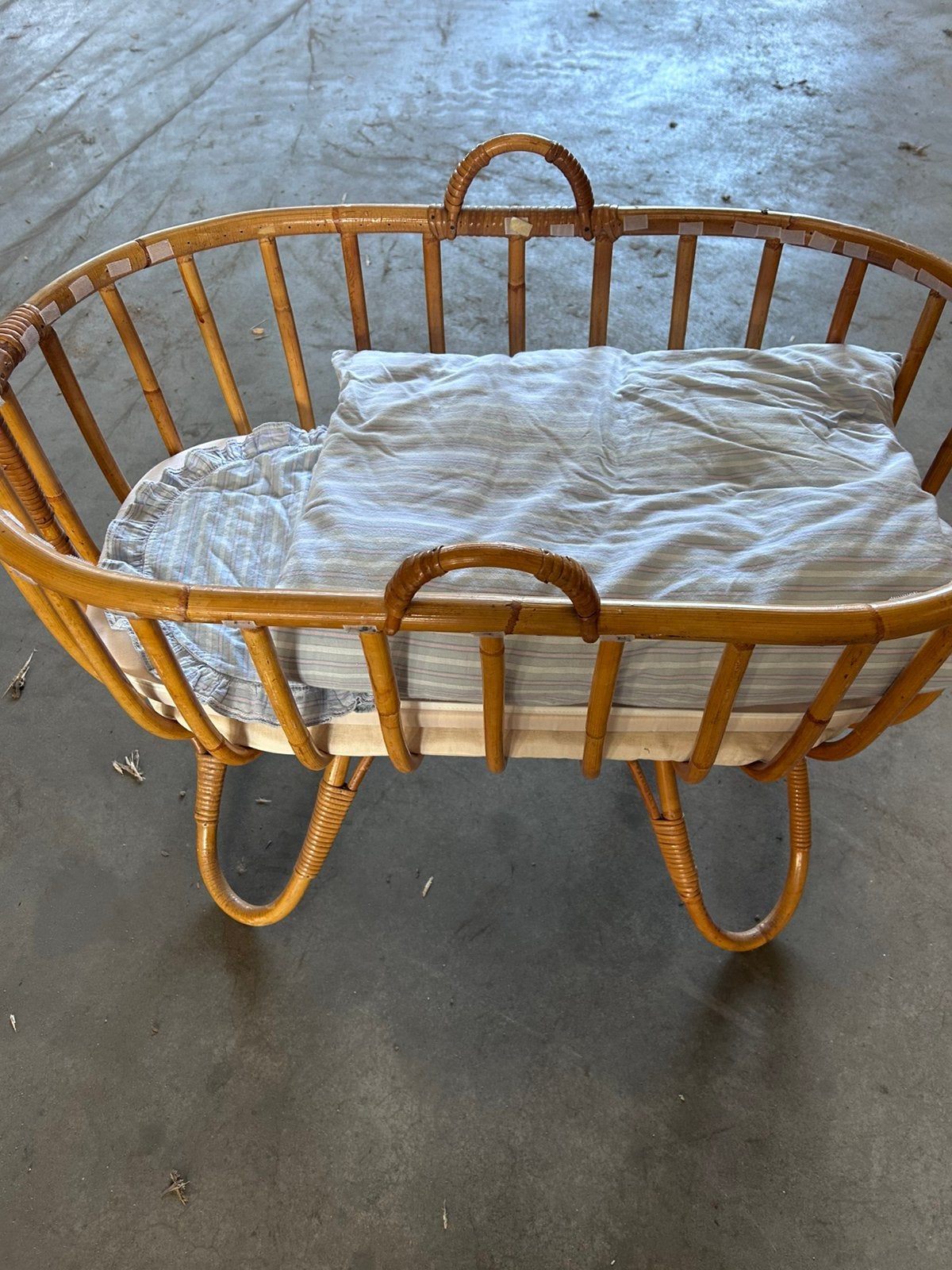 Rotan Rohé wiegje wieg bedje baby Ibiza vintage, Ophalen, Zo goed als nieuw, Wieg
