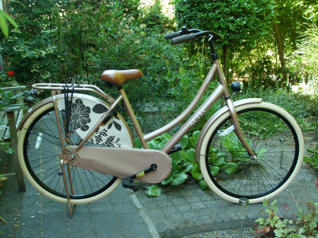 ALTEC ROMA MEIDEFIETS 28 INCH IN GOEDE STAAT, Terugtraprem, Alpina Loekie Popal Batavus Sparta Volare Gazelle Supersuper, Ophalen