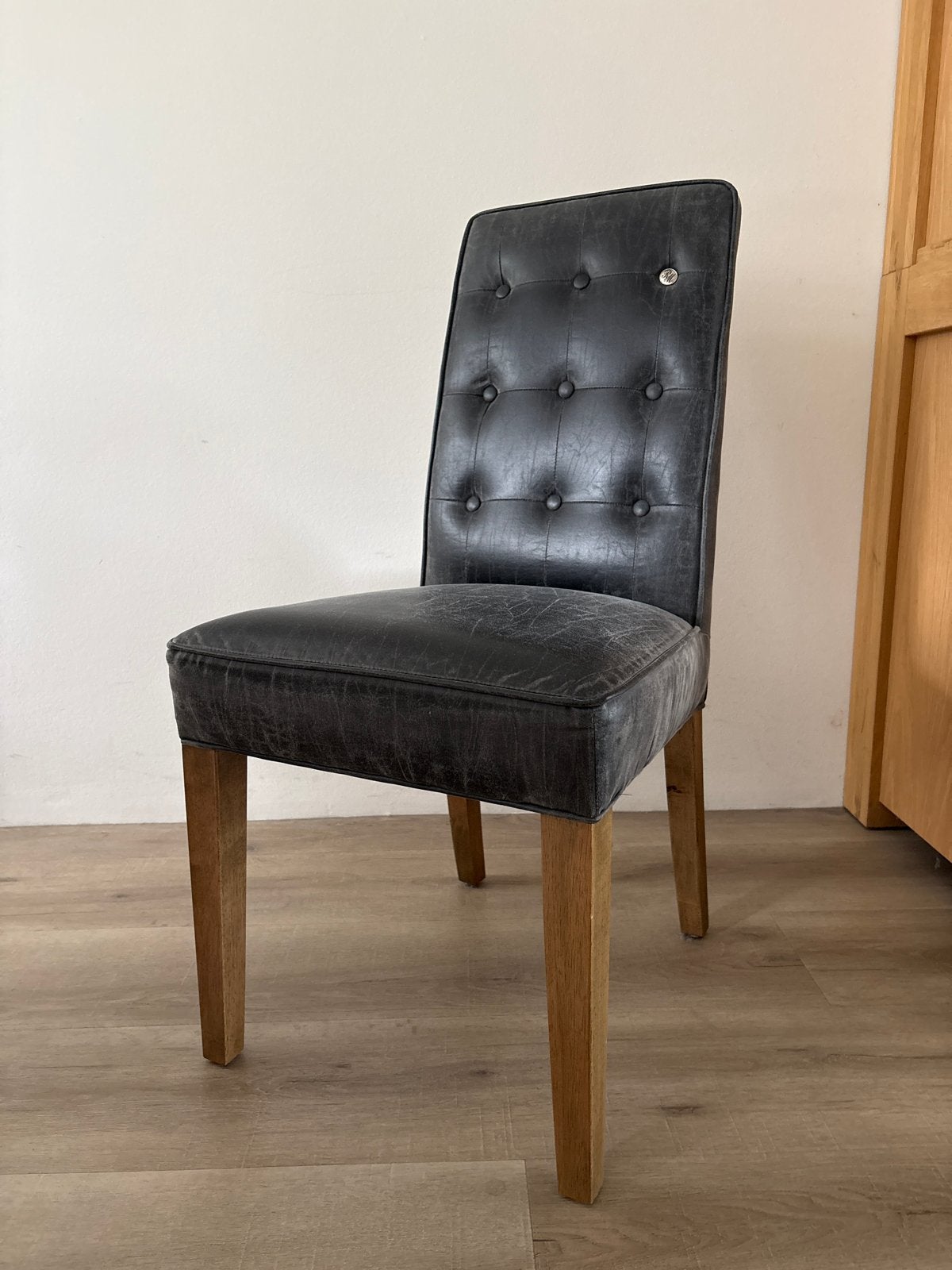 Riviera Maison Eetkamerstoel Grijs met Houten Poten 2 stuks, Huis en Inrichting, Ophalen, Gebruikt, Rivièra Maison, Hout