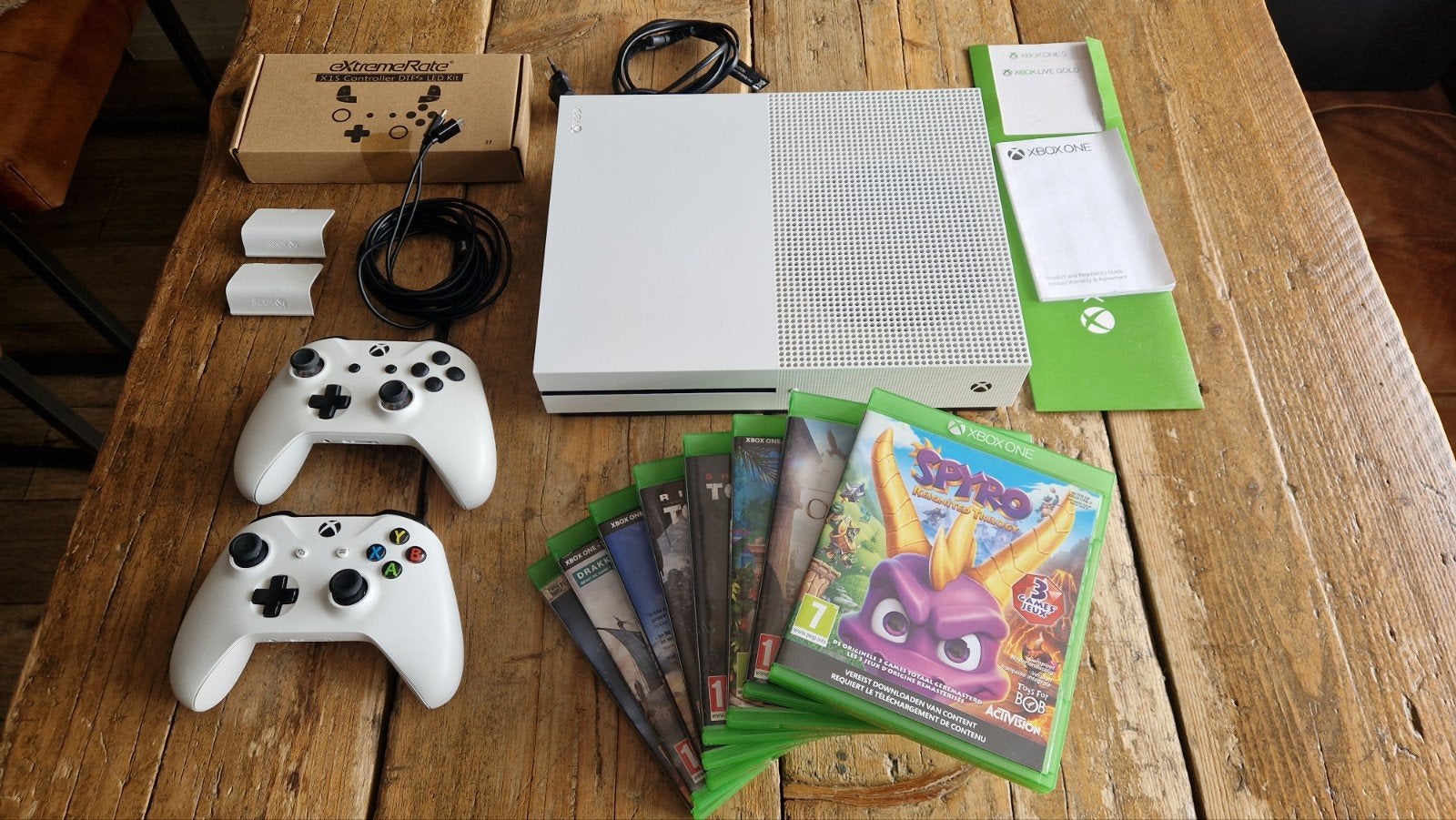 Xbox One S 1Tb met 2 controllers en 8 games, Met games, Met 2 controllers, Xbox One S, Ophalen of Verzenden