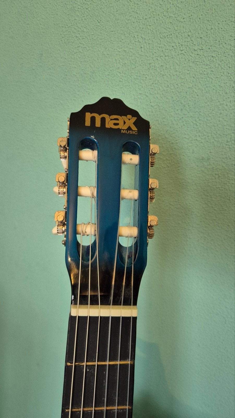 Foto 4 van Max Music Klassieke Gitaar met Accessoires