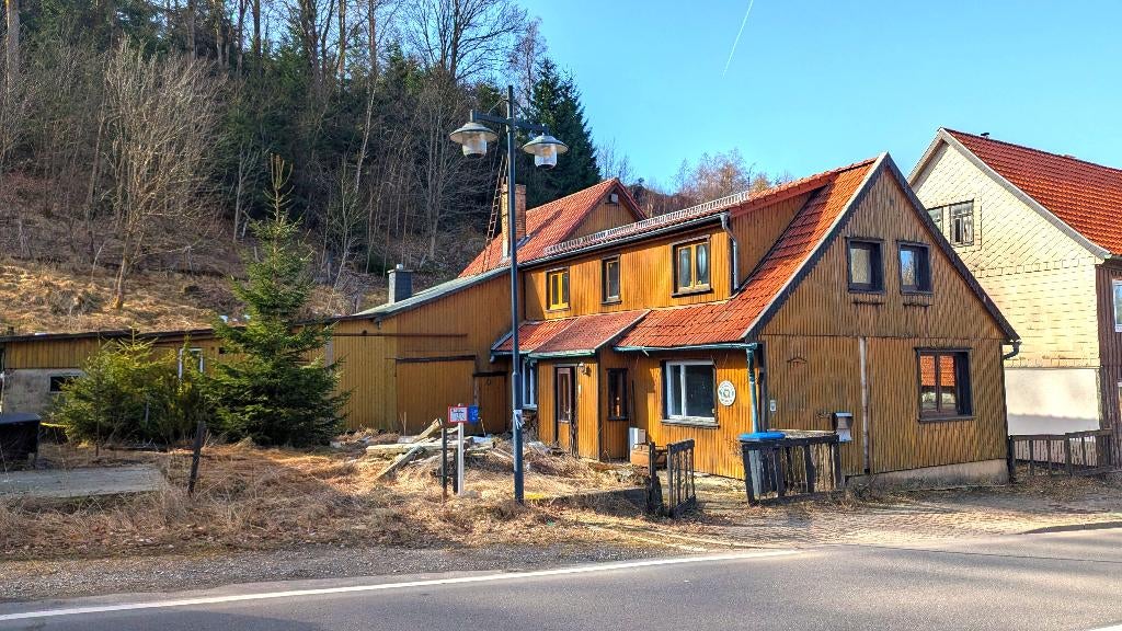 227 m2 groot (vakantie)huis in Tanne, Harz met 1700 m2 grond, Huizen en Kamers, Buitenland, Duitsland, Woonhuis, Dorp, Verkoop zonder makelaar