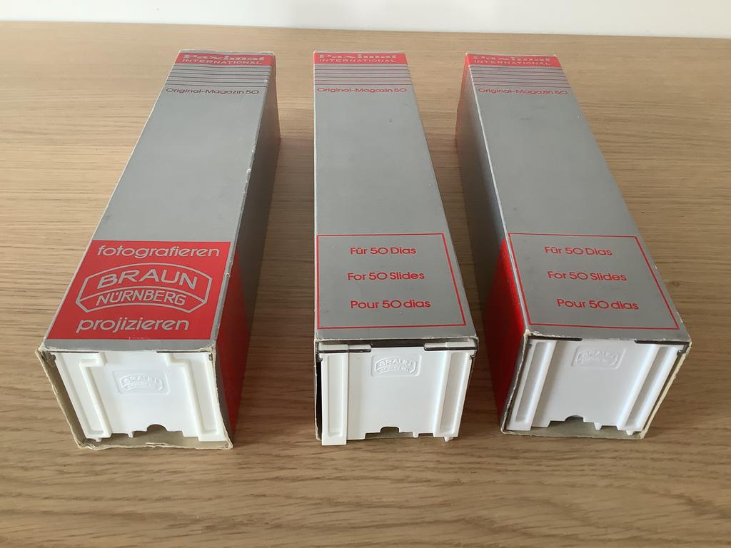 Diamagazijn voor 50 dia’s uit 1974 3 stuks van BRAUN, Ophalen of Verzenden, Gebruikt