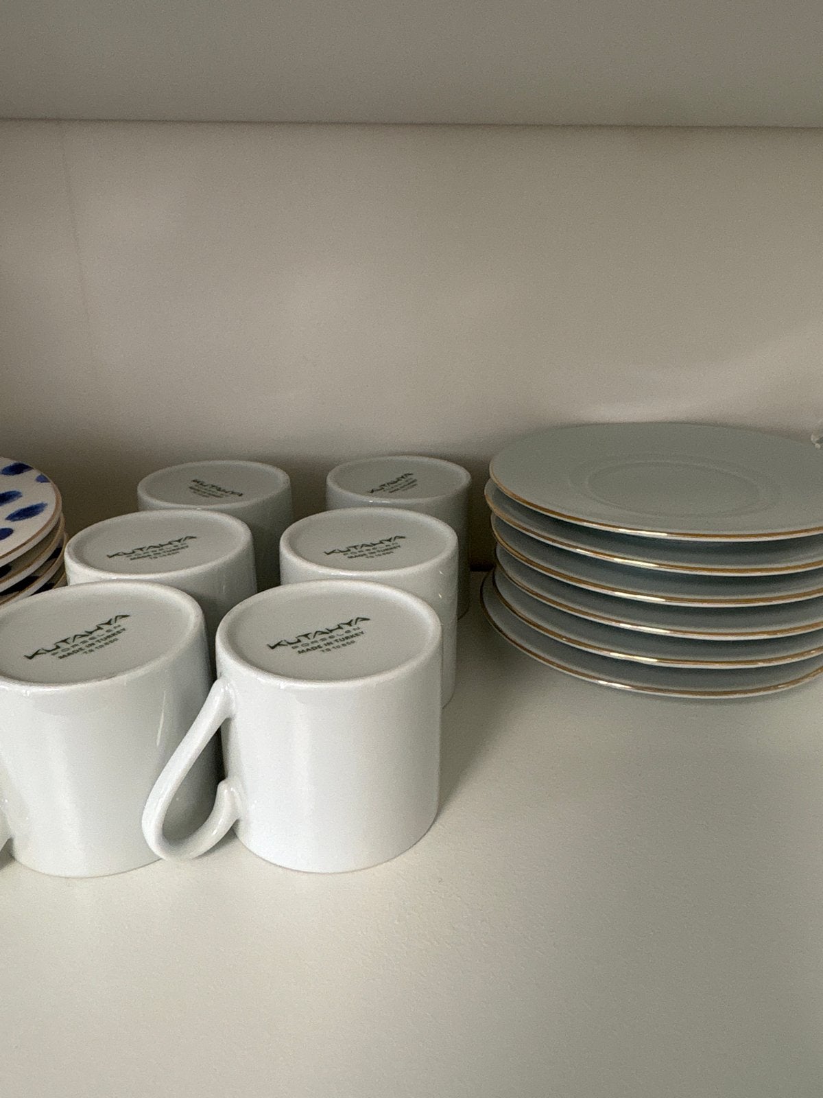 Kutahya porseleinen kop en schotels met gouden rand, Huis en Inrichting, Keuken | Servies, Ophalen, Overige merken, Zo goed als nieuw