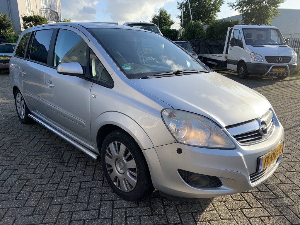 Opel Zafira Sidebars rechte buis, Niet ingevuld, Niet ingevuld, Niet ingevuld