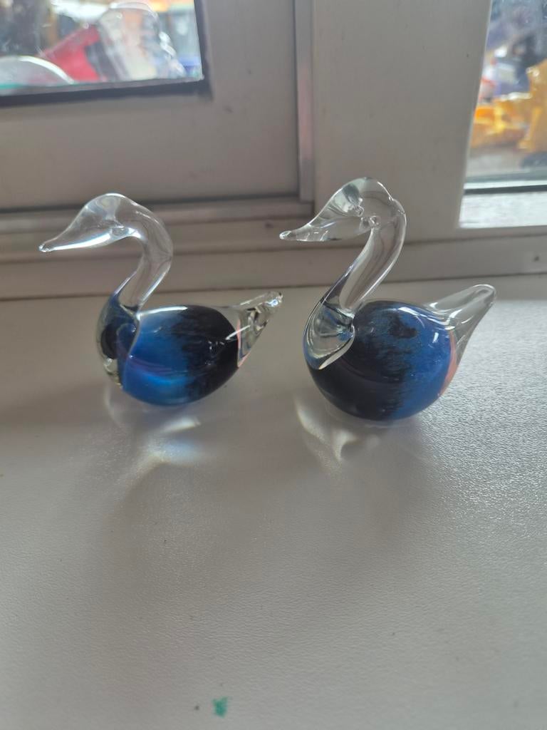 2 glazen zwanen van Briljant Kristal Pfeiffer, ca. 7 cm hoog, Antiek en Kunst, Antiek | Glas en Kristal, Ophalen of Verzenden