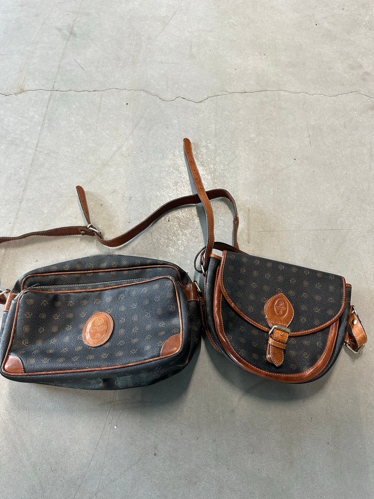 Set van 2 Vintage Kenzia Schoudertassen - Bruin/Zwart, Sieraden, Tassen en Uiterlijk, Ophalen of Verzenden, Gebruikt, Bruin, Schoudertasje