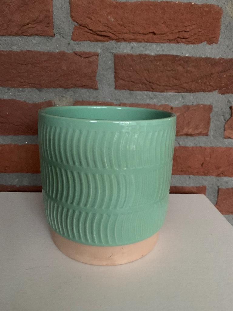 Groene bloempot, Tuin en Terras, Bloempotten, Rond, Ophalen of Verzenden, Aardewerk, Binnen