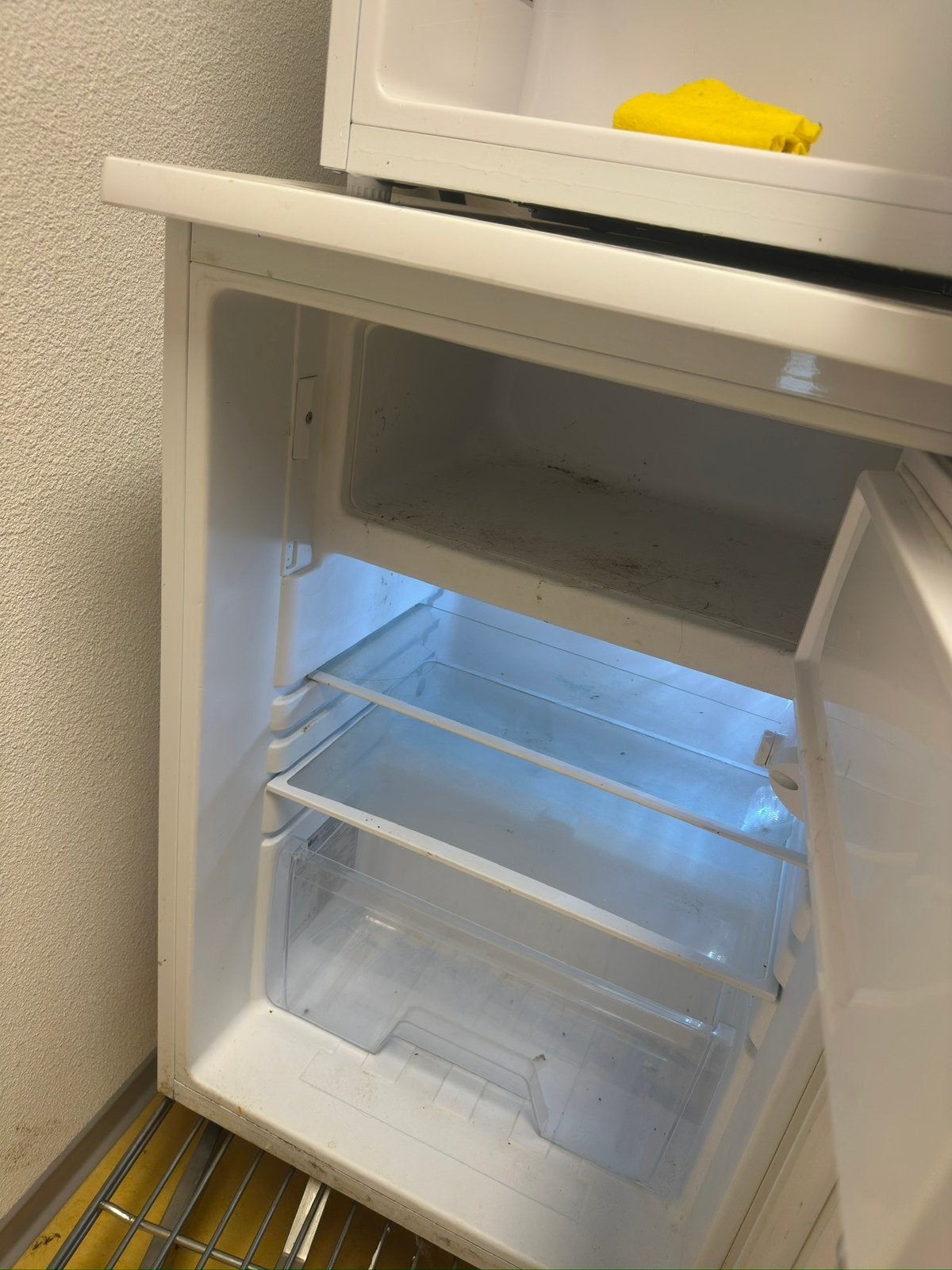 IKEA LAGAN TAFELMODEL KOELKAST MET VRIESVAK, Witgoed en Apparatuur, 100 tot 150 liter, Zo goed als nieuw, Met vriesvak, Ophalen