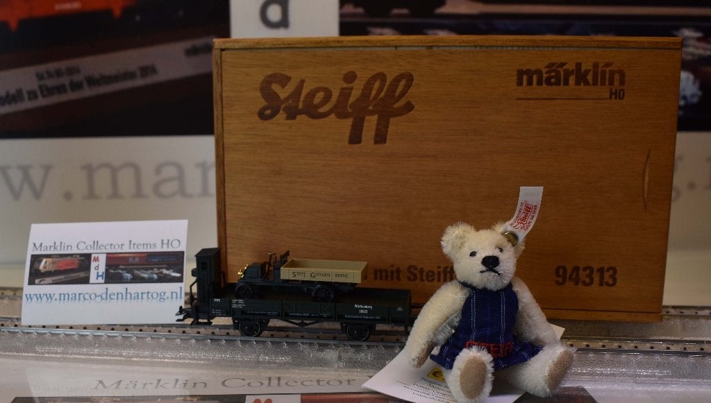 Märklin - Steiff 94313 nostalgieset goederenwagonset, Ophalen of Verzenden, Zo goed als nieuw, Stoffen beer, Steiff