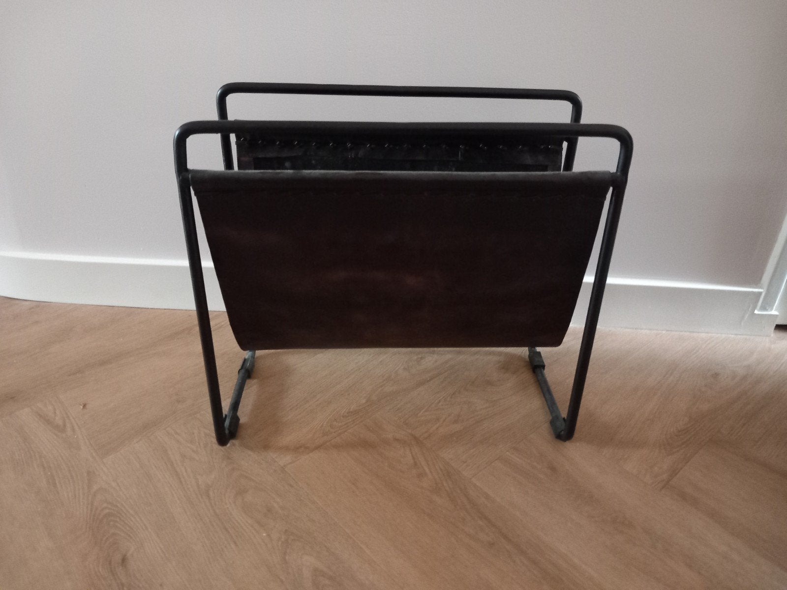 Bruin/zwart leren lectuurbak - 18x43 cm, Lectuurbak, Ophalen of Verzenden, Gebruikt, Leer
