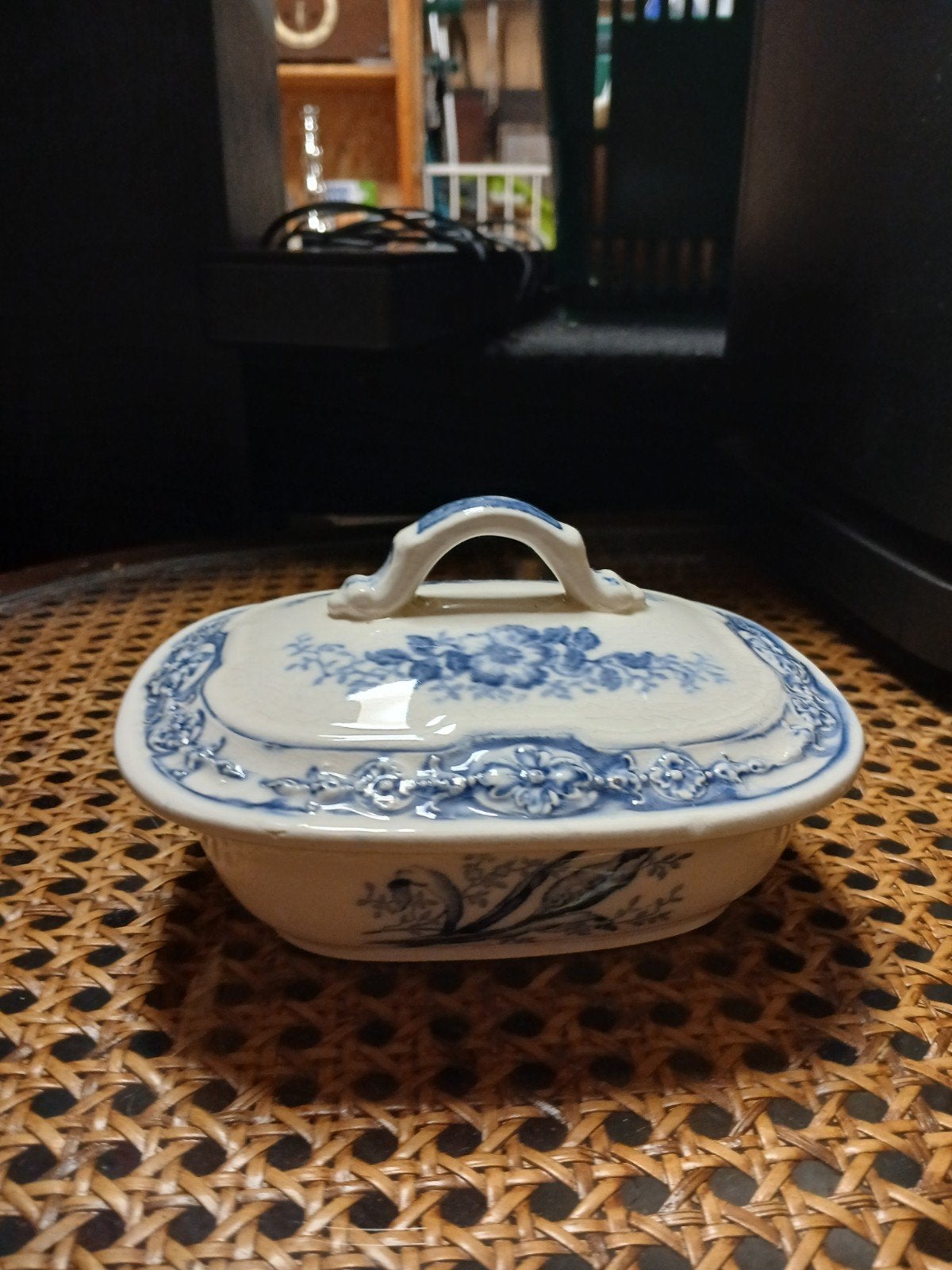 Antieke zeepbakje met blauw-wit bloemmotief, Ophalen of Verzenden