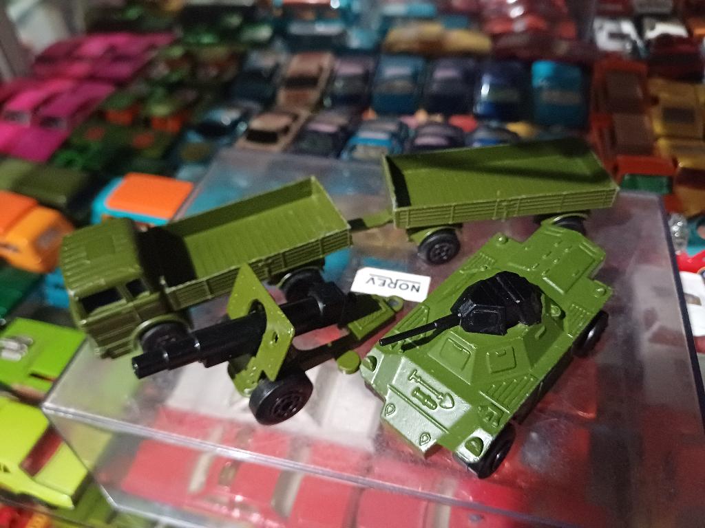 matchbox superfast militair setje  onbespeeld?, Ophalen of Verzenden, Zo goed als nieuw, Auto