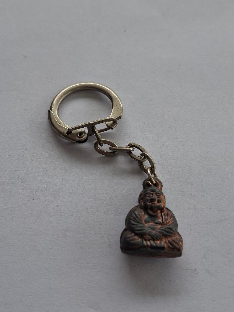 Sleutelhanger boeda, Ophalen