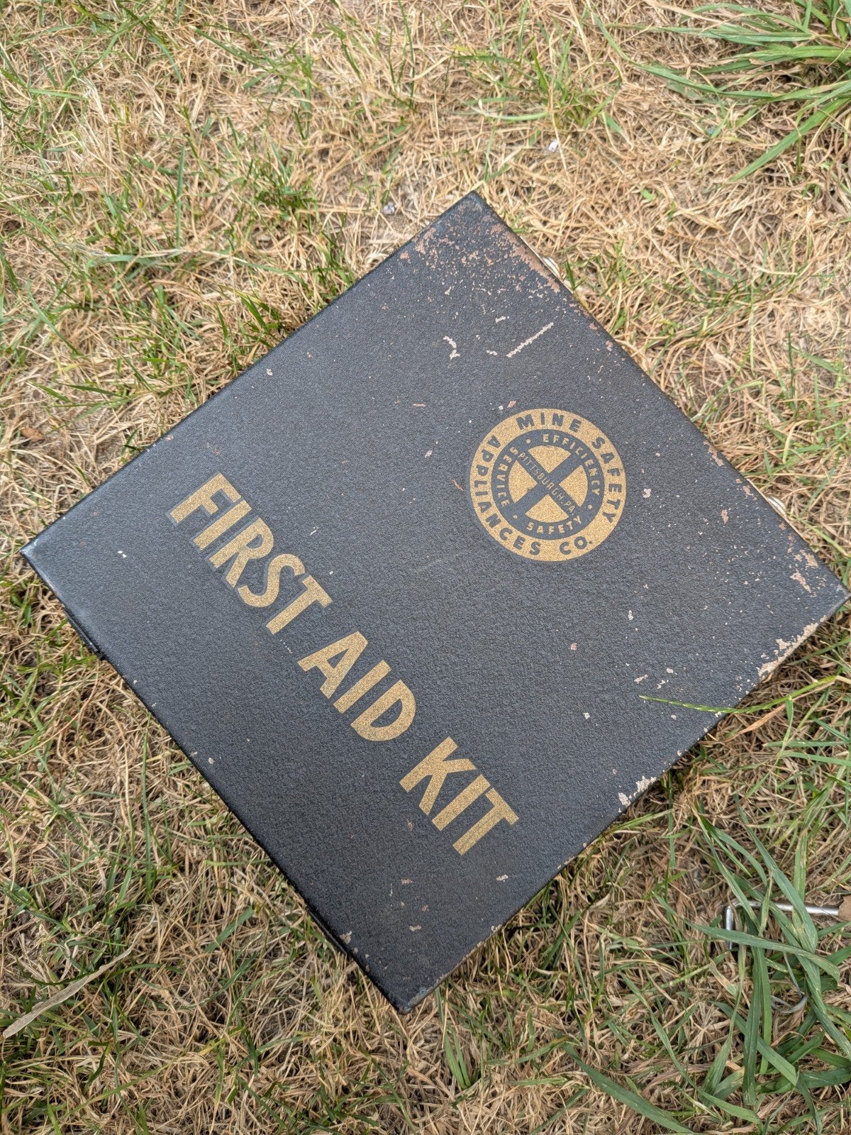 Originele WO2 M-S-A First Aid Kit - Mijnveiligheid, Verzamelen, Ophalen of Verzenden