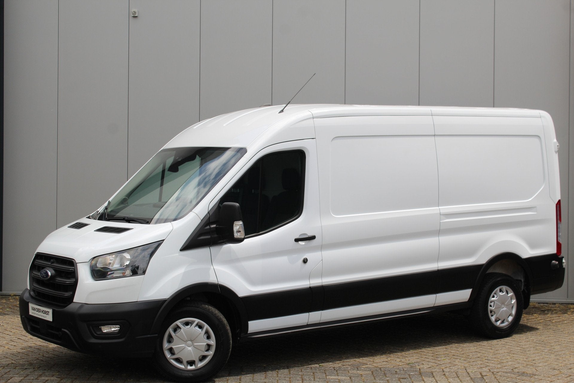 Ford Transit 350 2.0 TDCI L3H2 Trend Nette bedrijfswagen die, Voorwielaandrijving, Stof, Zwart, 4 cilinders