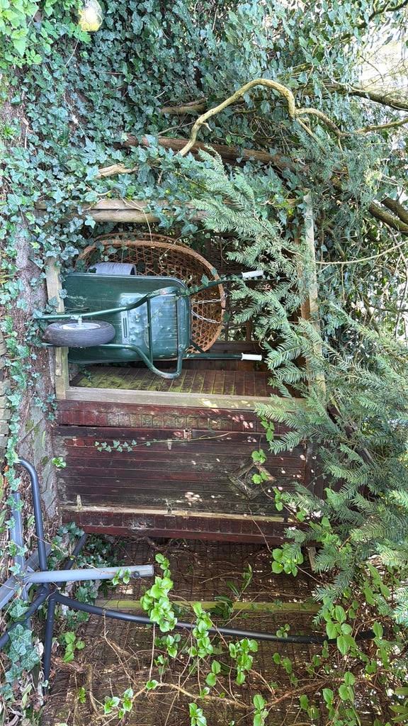Gratis oud kippenhok, Dieren en Toebehoren, Pluimvee | Toebehoren, Ophalen, Gebruikt, Kippenhok of Kippenren