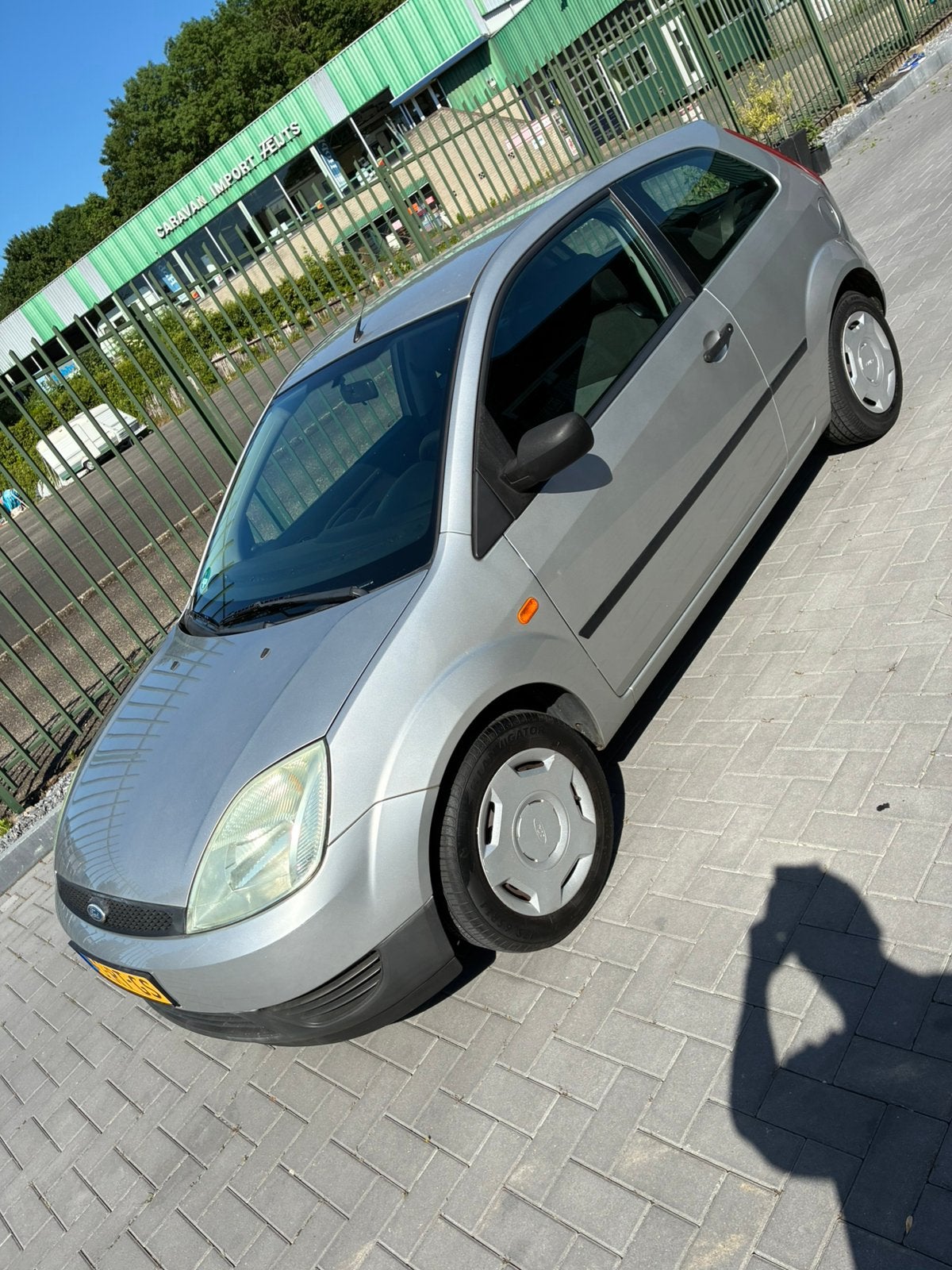 Ford Fiësta 1.3 8V 3DR 2005 Grijs, Auto's, Ford, 1299 cc, 40 €/maand, 4 cilinders, Origineel Nederlands