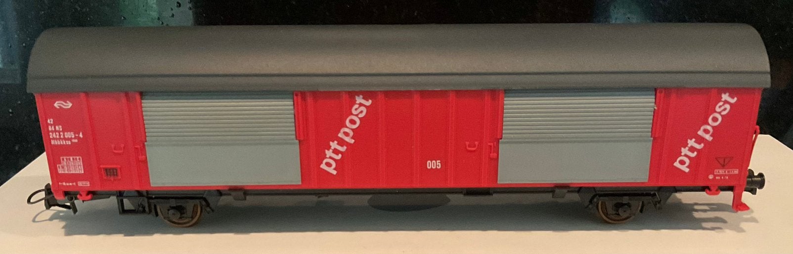 Twee maal Roco wagon PTT POST, Gelijkstroom, Wagon, Ophalen of Verzenden, Zo goed als nieuw