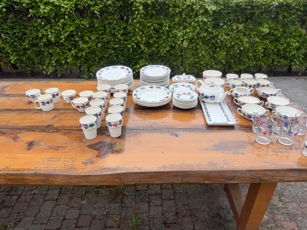 Groot Boerenbont Servies - Compleet en Zo Goed als Nieuw, Ophalen of Verzenden, Zo goed als nieuw, Aardewerk, Compleet servies