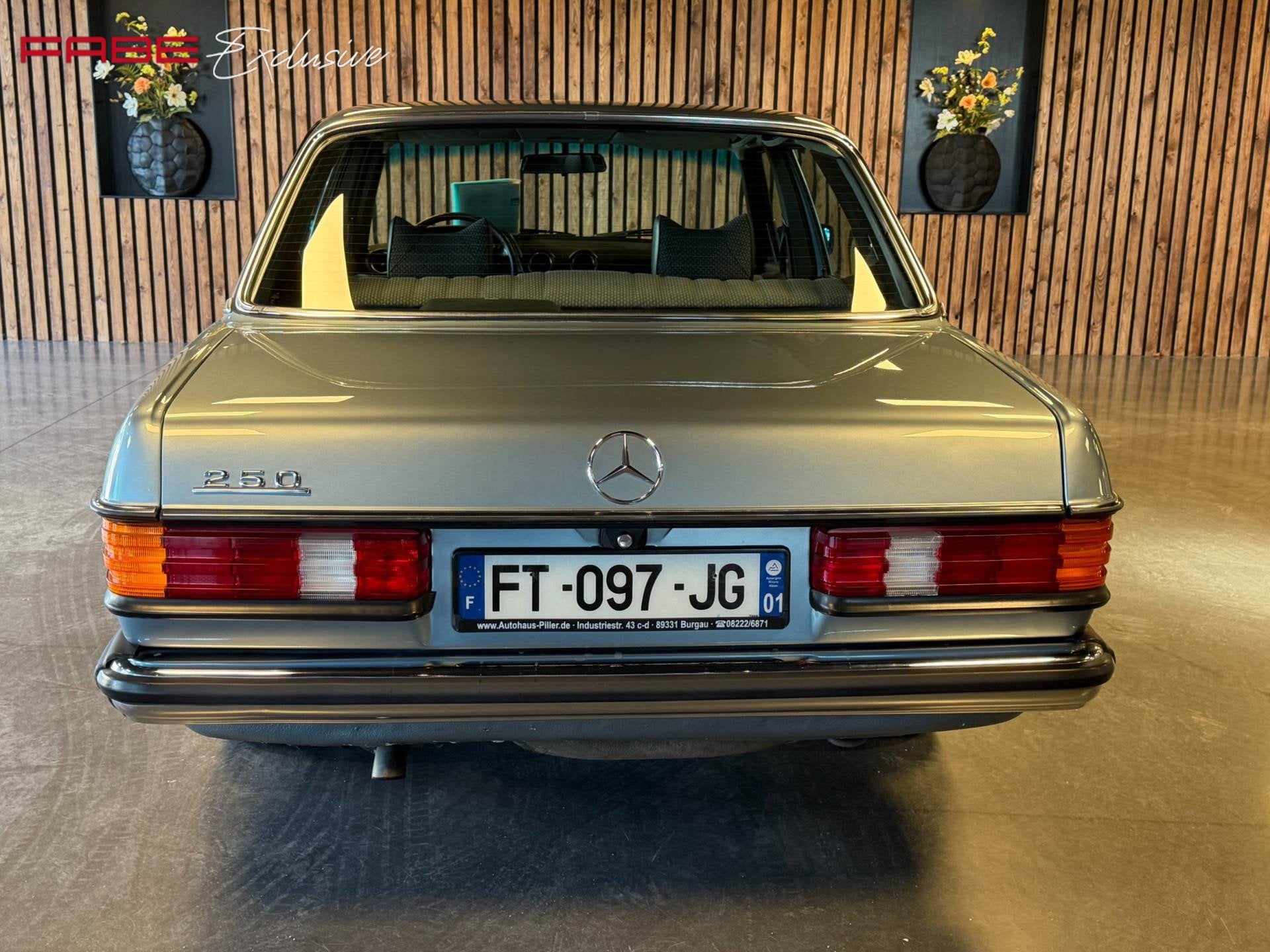 Mercedes-Benz 200-280 (W123) 250 Automaat/1e Eigenaar/Automa, foto 6