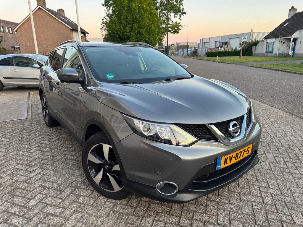 Nissan Qashqai 1.2 N-Connecta Panodak, 360 Camera,Trkhaak, Auto's, Nissan, Voorwielaandrijving, Gebruikt, Euro 6, 4 cilinders