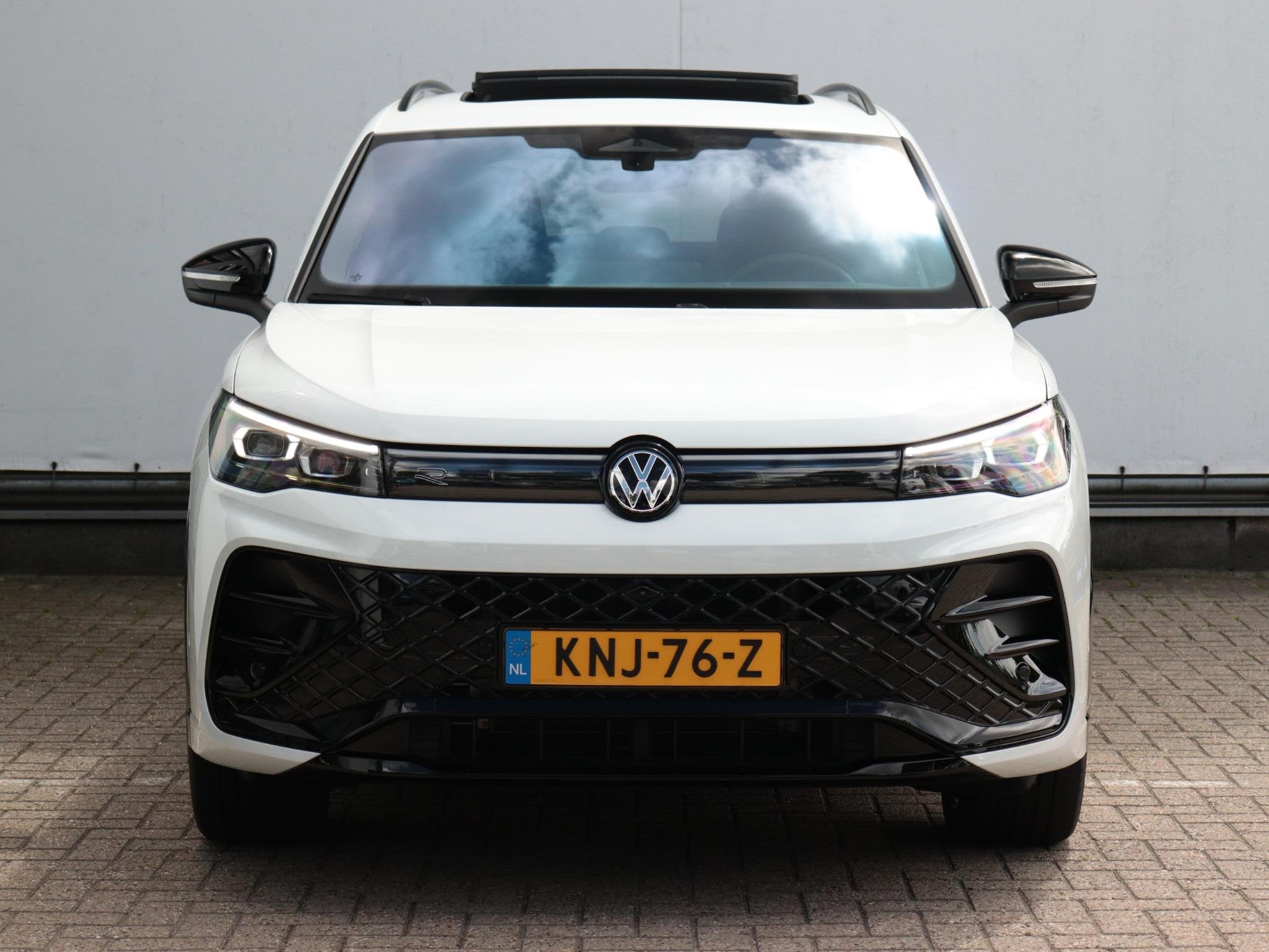 Volkswagen Tiguan 1.5 eHybrid R-Line Edition | Trekhaak | Le, 150 min, Wit, Bedrijf, SUV of Terreinwagen