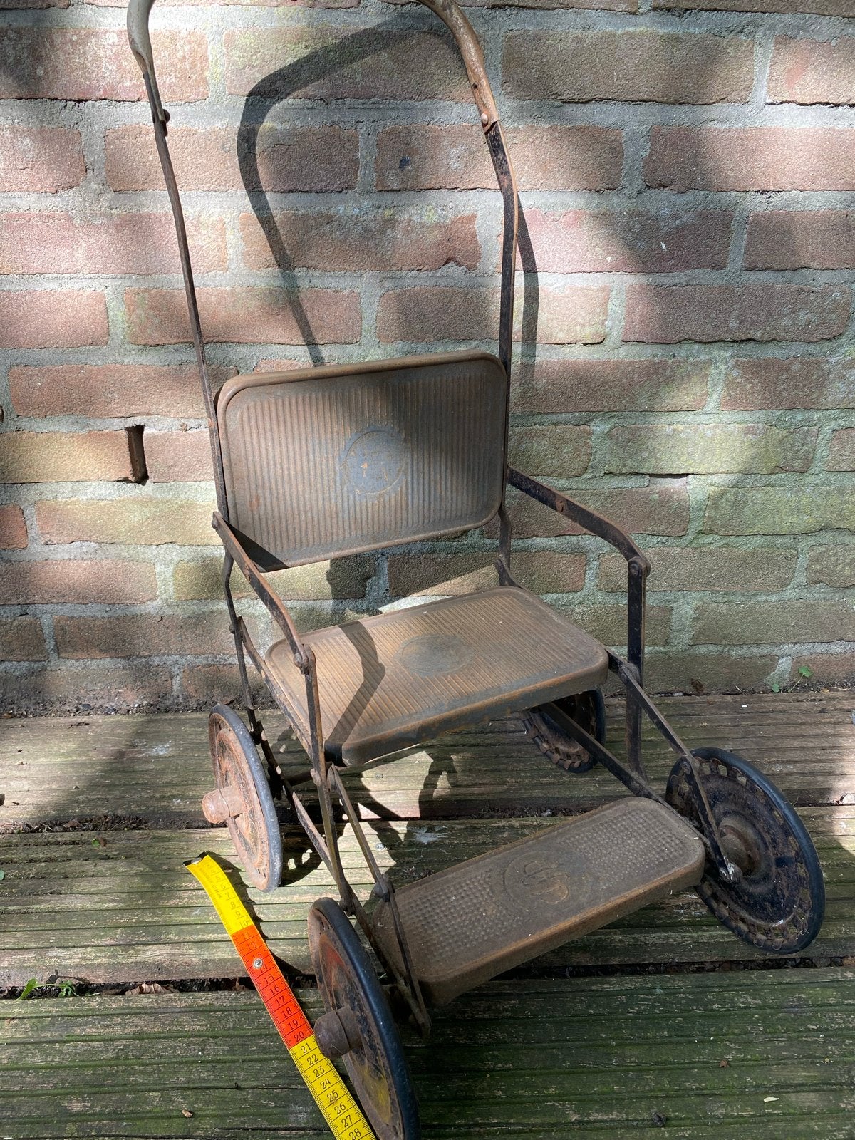 Antiek metalen poppenwagen uit de jaren '20, waarschijnlijk, Antiek en Kunst, Antiek | Speelgoed, Ophalen