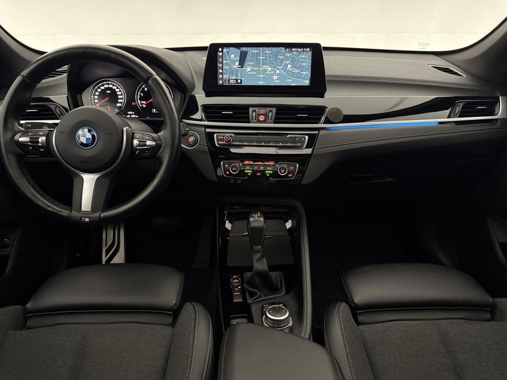 BMW X1 xDrive25e eDrive M-Sport | Pano | Sfeer | HuD | Camer, Auto's, BMW, Gebruikt, Bedrijf, Hybride Elektrisch/Benzine, 3 cilinders