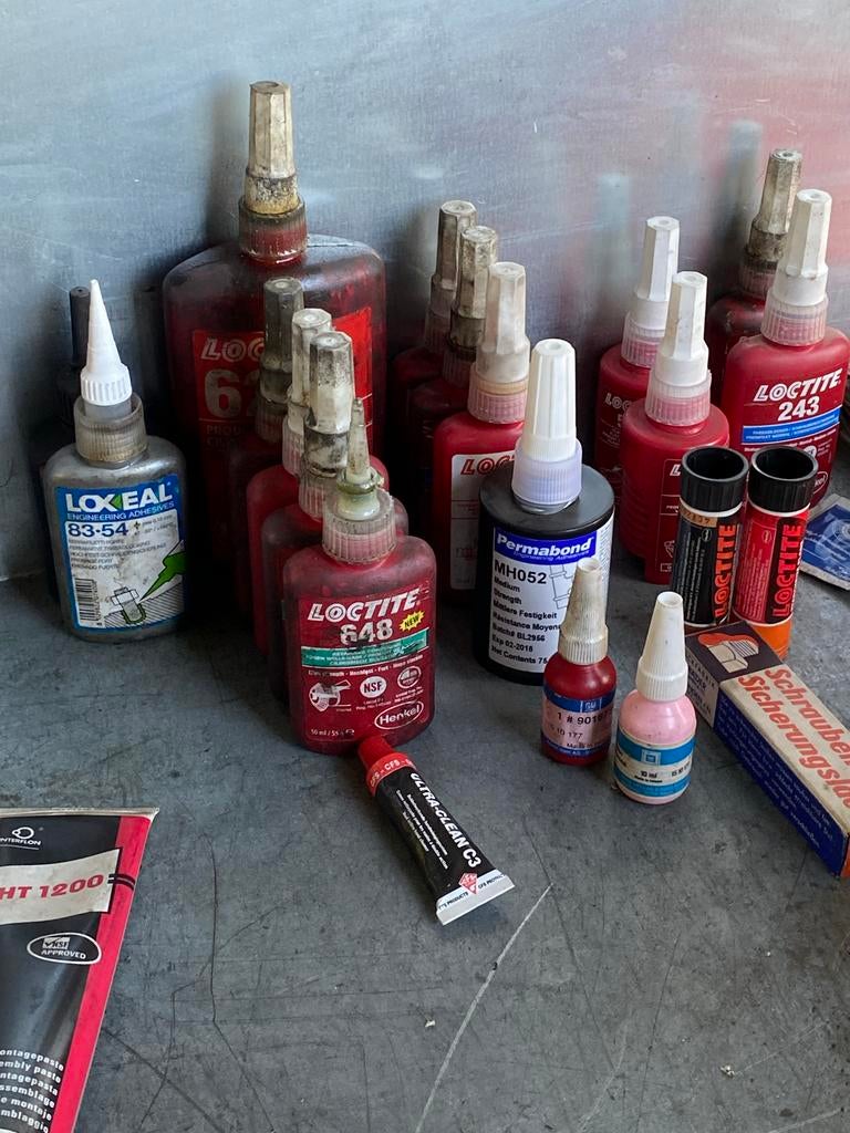 Diverse Loctite en andere lijmsoorten - Nieuw en gebruikt, Ophalen of Verzenden, Gebruikt