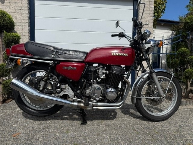 Honda CB 750 Super Sport motor uit 1977 F1 (Donkerrood), Sportuitlaat, 4 cilinders, Motorrijbewijs A, Gebruikt