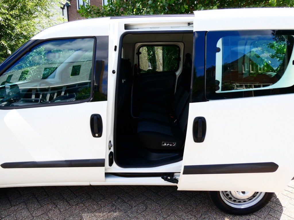 Fiat Doblò 1.4i 95pk 2e eig. Trekhaak 2-Schuifdeuren Ruimte, Voorwielaandrijving, Euro 5, Stof, Gebruikt