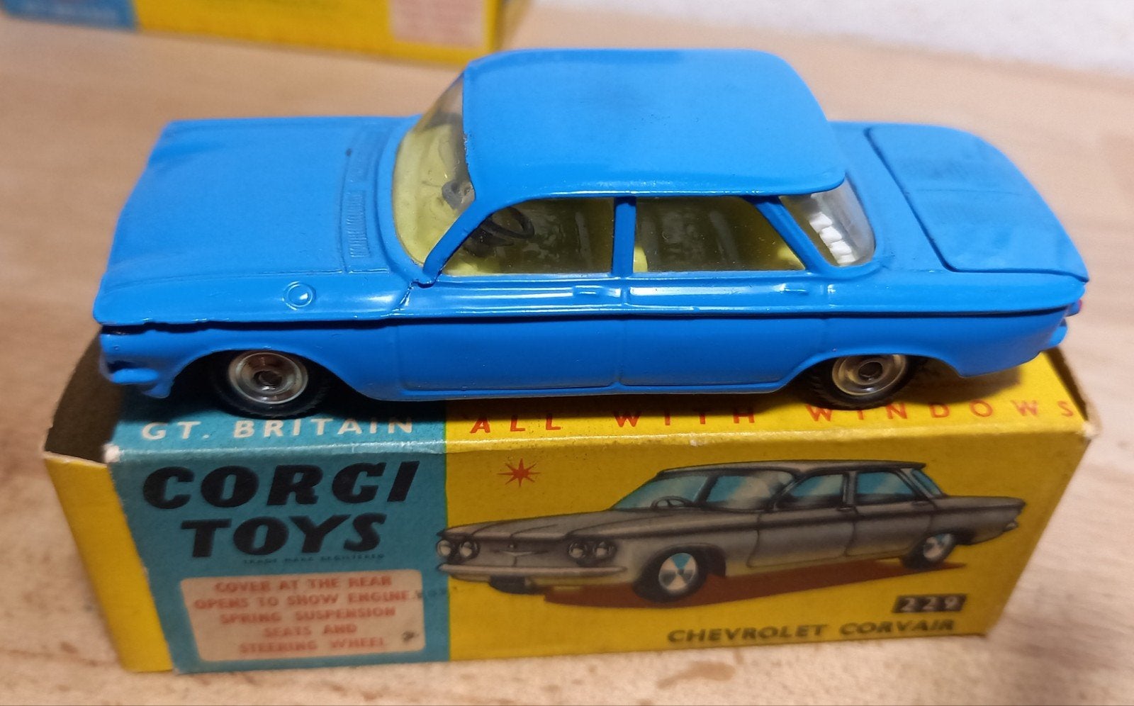 Corgi Toys, GB, 229, Chevrolet Corvair, d-bl, gev.velg, m/b, Ophalen of Verzenden, Auto, Corgi