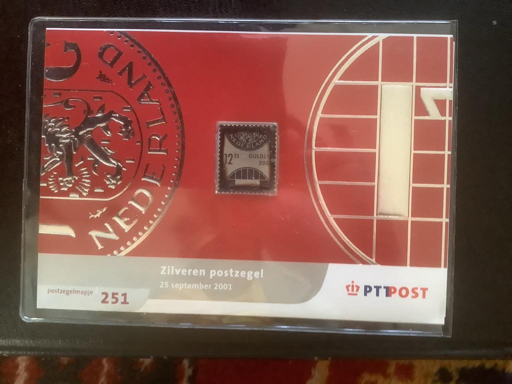 Zilveren Postzegel Nederland 2001 - Postzegelmapje 251, Ophalen of Verzenden, Na 1940, Postfris