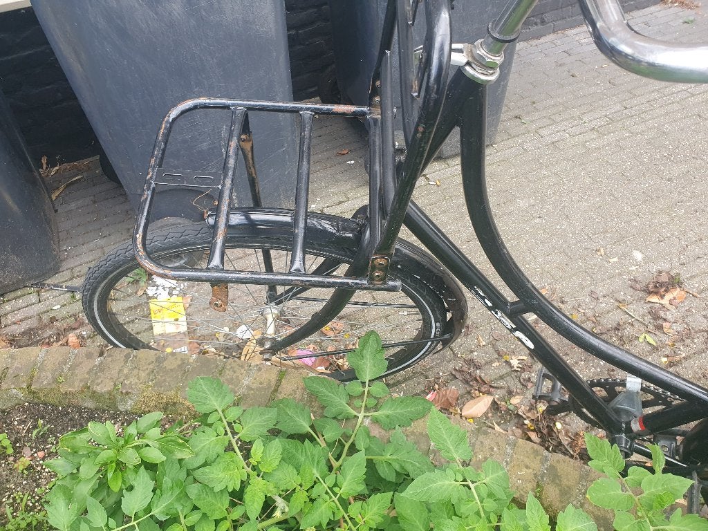Zwarte transportfiets met voor- en achterdrager, Ophalen, Terugtraprem, Gazelle, 53 tot 56 cm