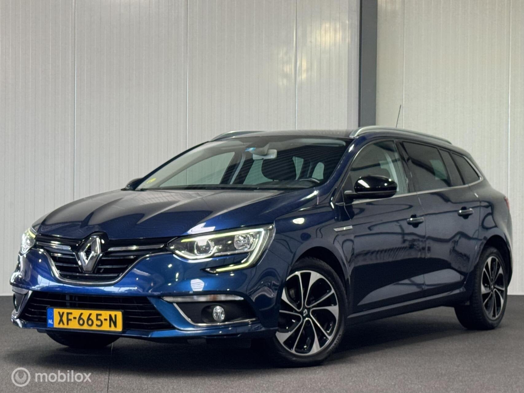 Renault Megane Estate 1.5 Blue dCi Limited [ NAP trekhaak cr, Voorwielaandrijving, Parkeersensor, 4 cilinders, Blauw