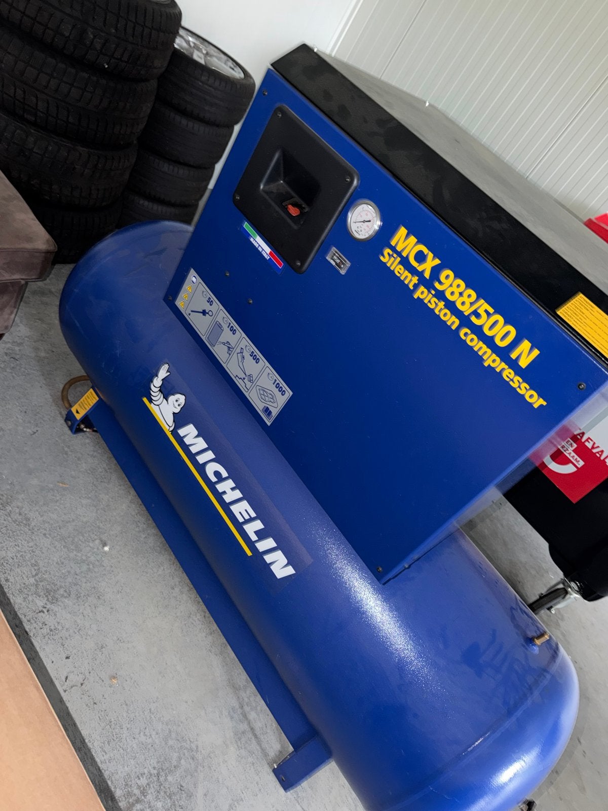 Michelin MCX 988/500 N Stille Zuigercompressor, Ophalen, 800 liter/min of meer, Zo goed als nieuw, Geluidgedempt
