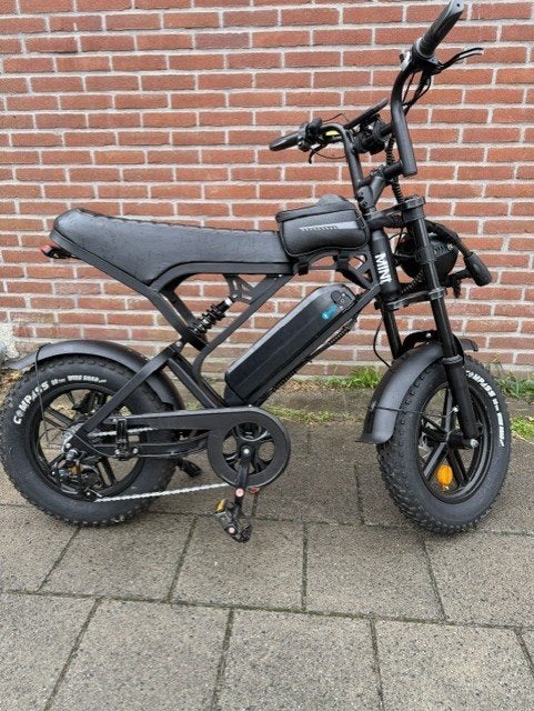 Mini Fatbike, Minder dan 30 km per accu, Zo goed als nieuw, 59 cm of meer, Ophalen