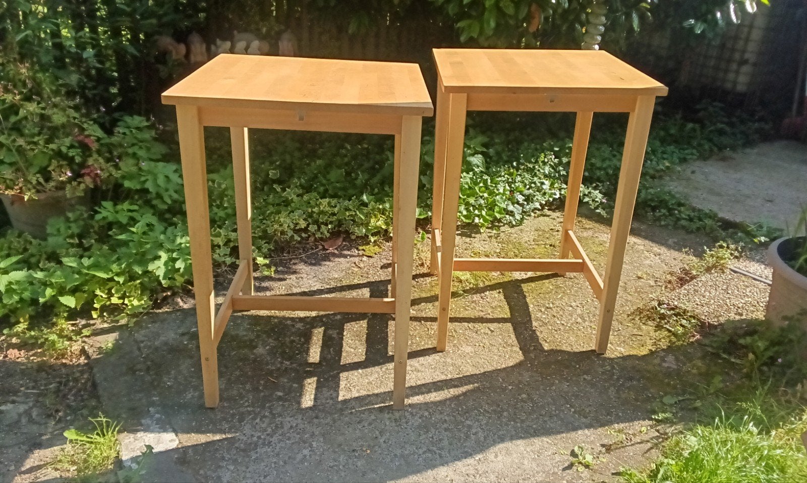 Twee IKEA Björkudden bartafels / statafels - massief hout, Ophalen