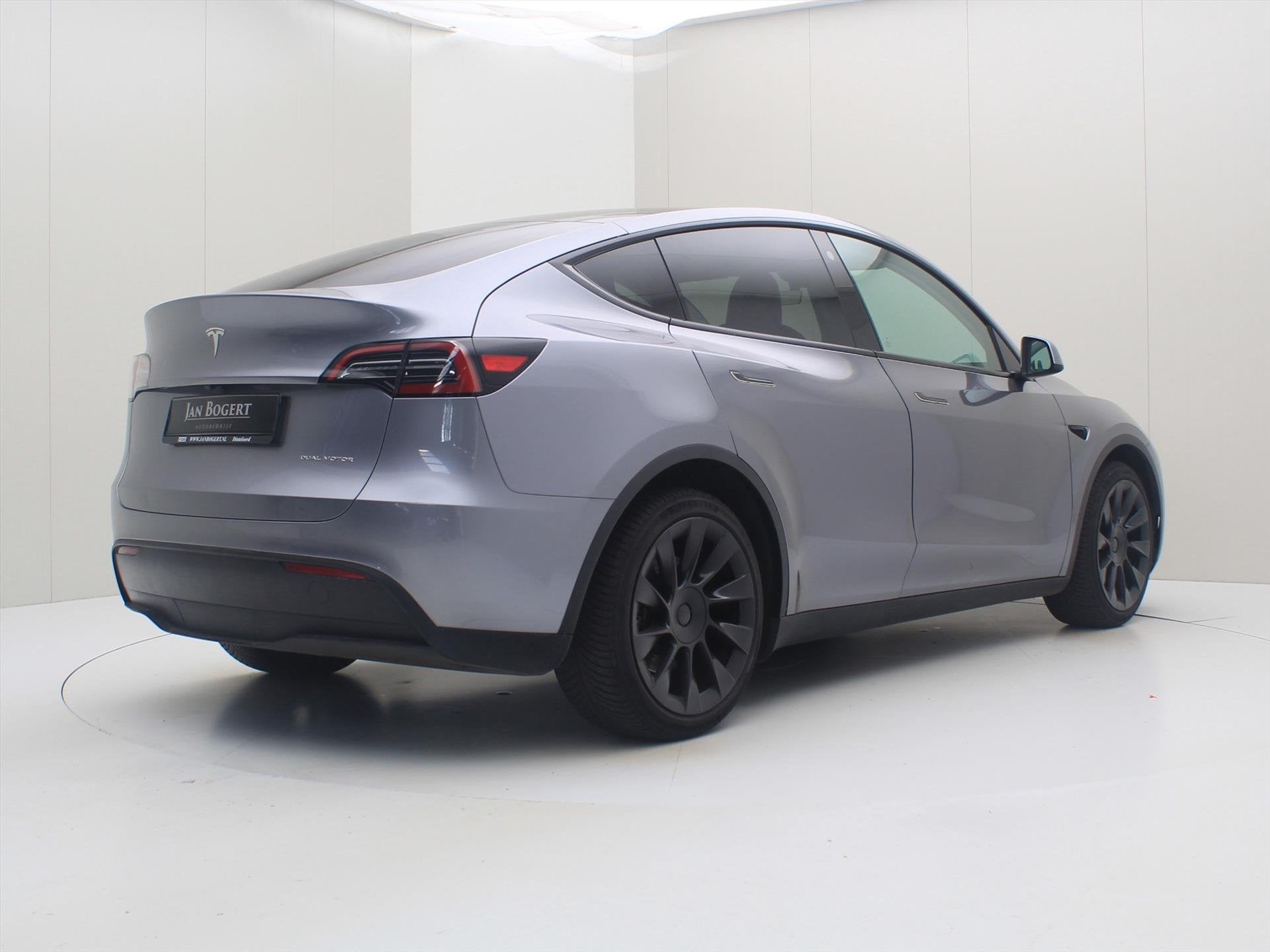Tesla Model Y Long Range AWD 75kWh 351pk 94.9% SoH [ AMD RYZ, Automaat, Gebruikt, Zwart, 351 pk