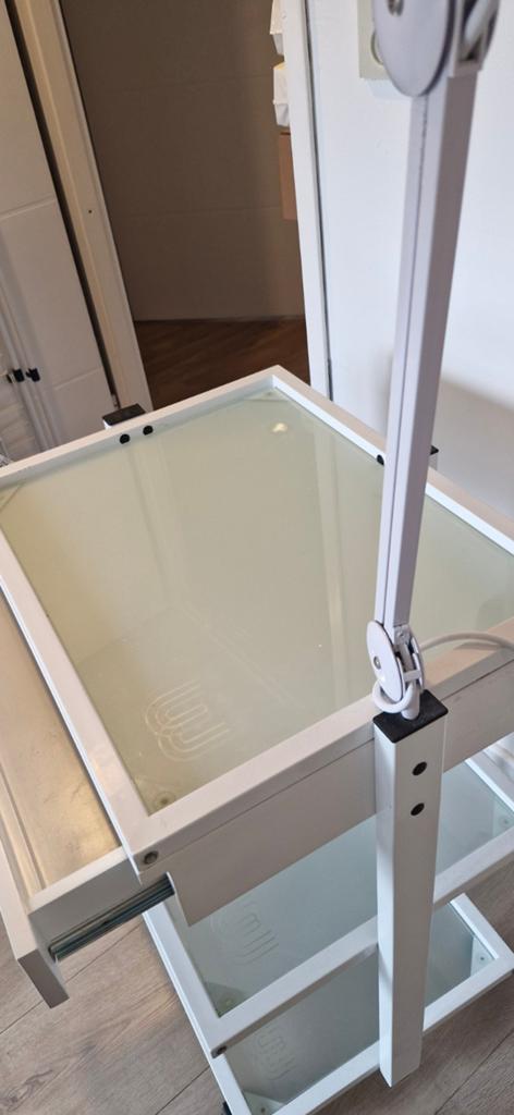 Pedicure en/of schoonheidsspecialiste trolley wit