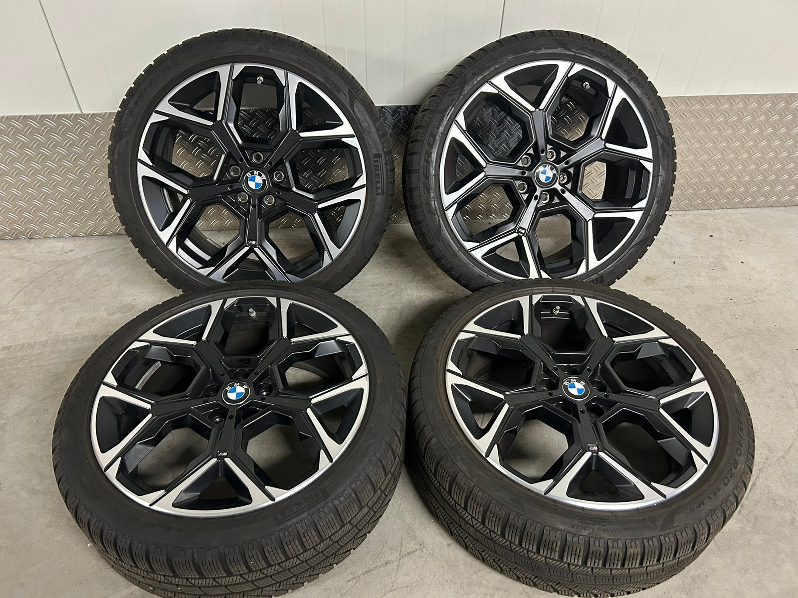 BMW X1 U11 X2 U10 872M 20 inch Pirelli winter 2025 + TPMS, Ophalen, Banden en Velgen, Winterbanden, Personenwagen