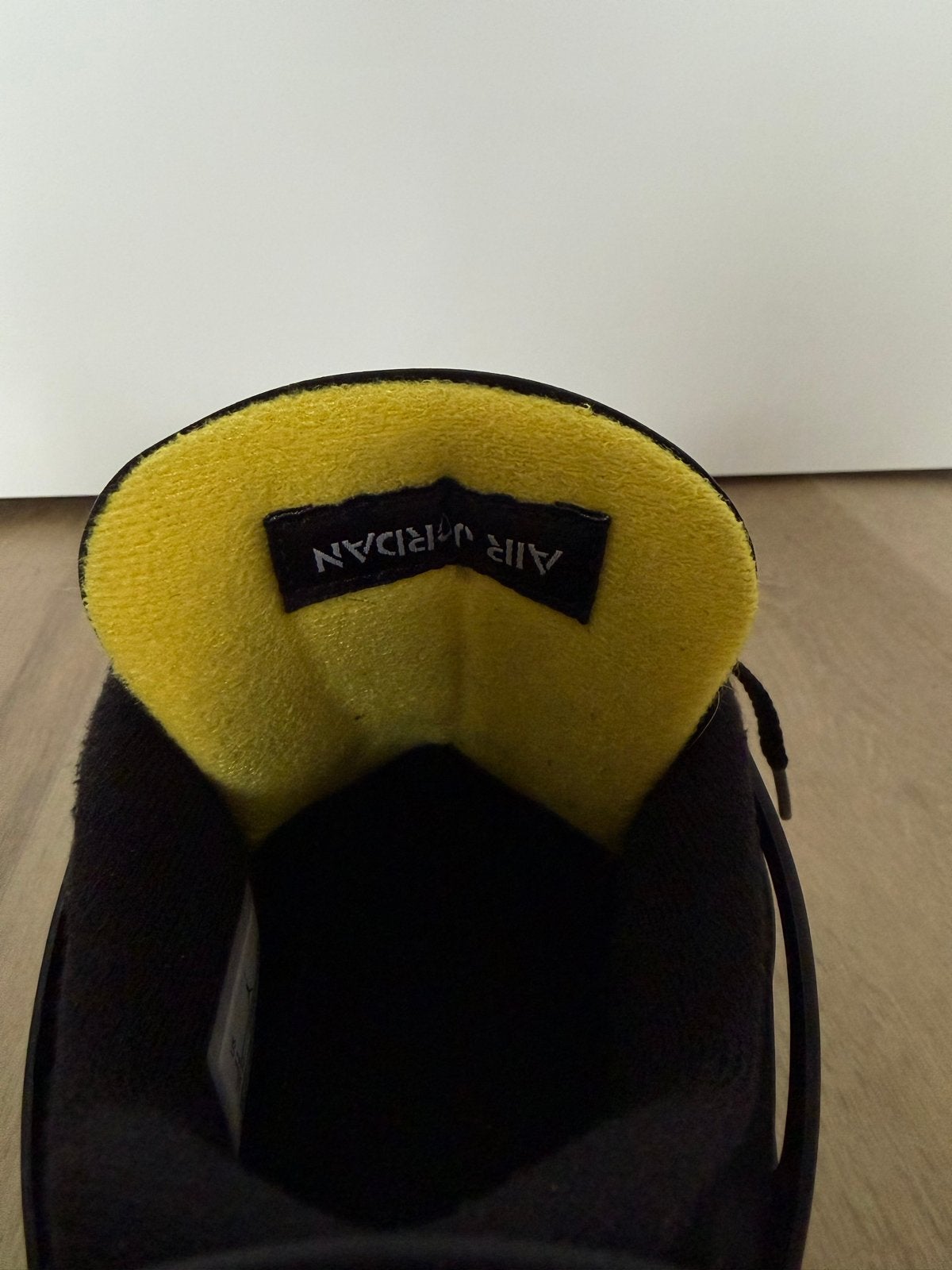 Foto 5 van Nike Air Jordan 4 Retro Thunder - Maat 45
