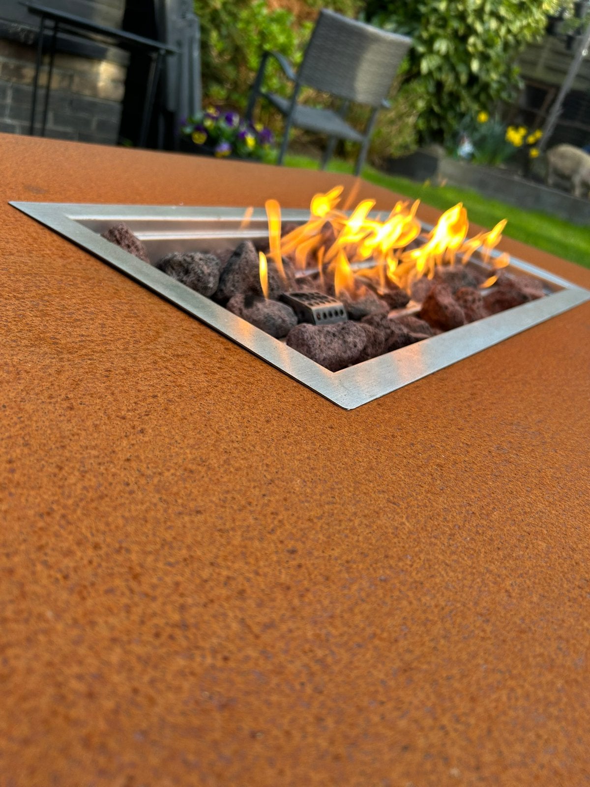 Vuurtafel met gashaard en gratis lavastenen!, Ophalen of Verzenden