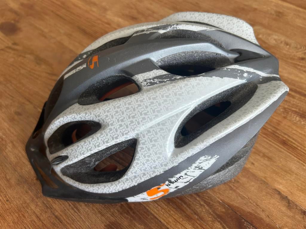 Helm voor fietsen/skeeleren, Ophalen of Verzenden, Zo goed als nieuw