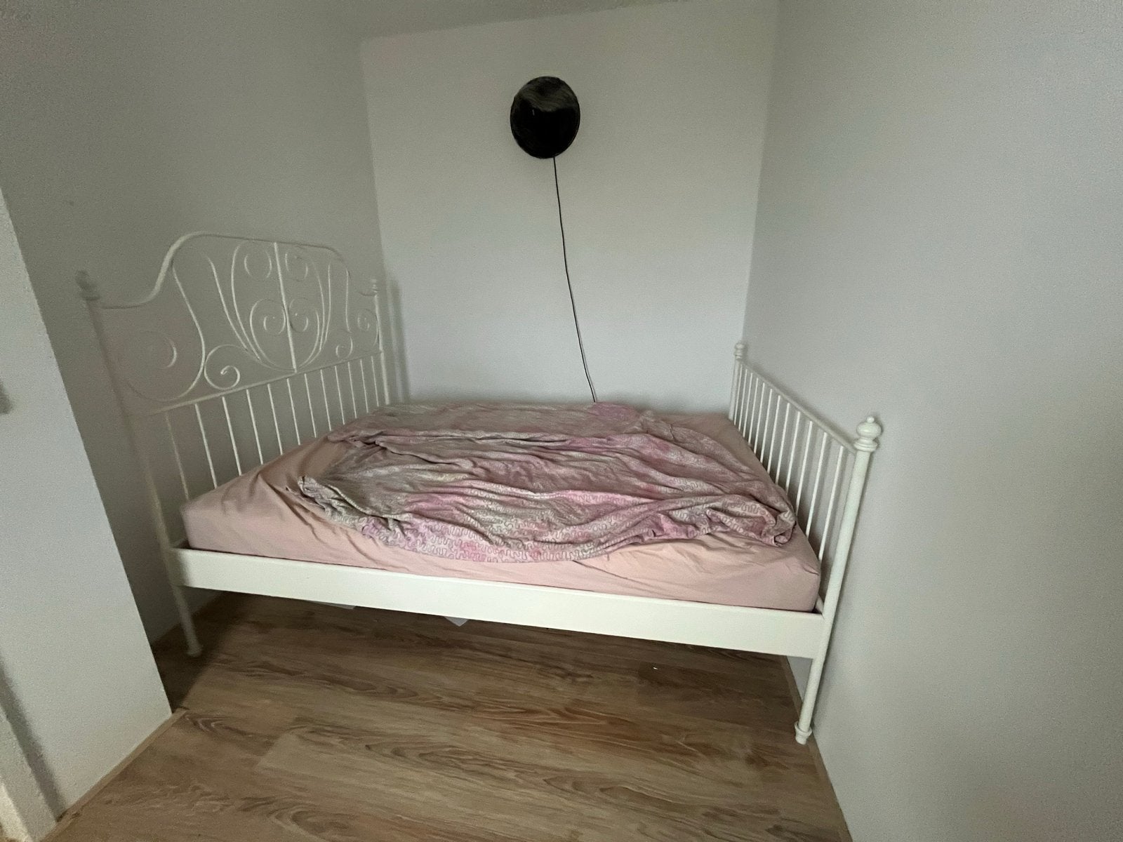 Ikea Leirvik metalen bedframe met lattenbodem, Ophalen, Gebruikt, Wit, Tweepersoons