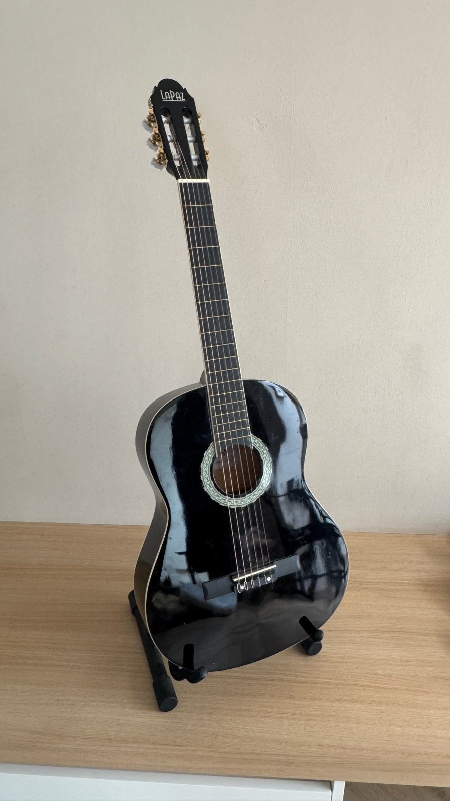 LaPaz gitaar incl. standaard, Muziek en Instrumenten, Snaarinstrumenten | Gitaren | Akoestisch, Ophalen, Zo goed als nieuw, Klassieke of Spaanse gitaar