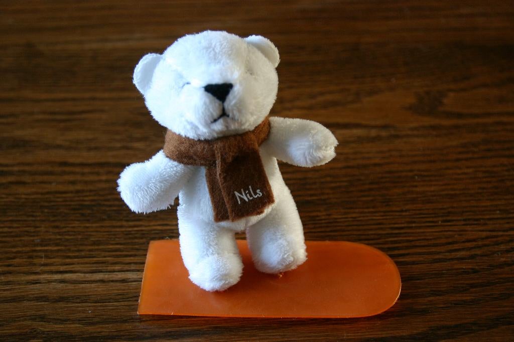 IJsbeertje Nils knuffel op snowboard, Kinderen en Baby's, Ophalen of Verzenden, Nieuw, Beer
