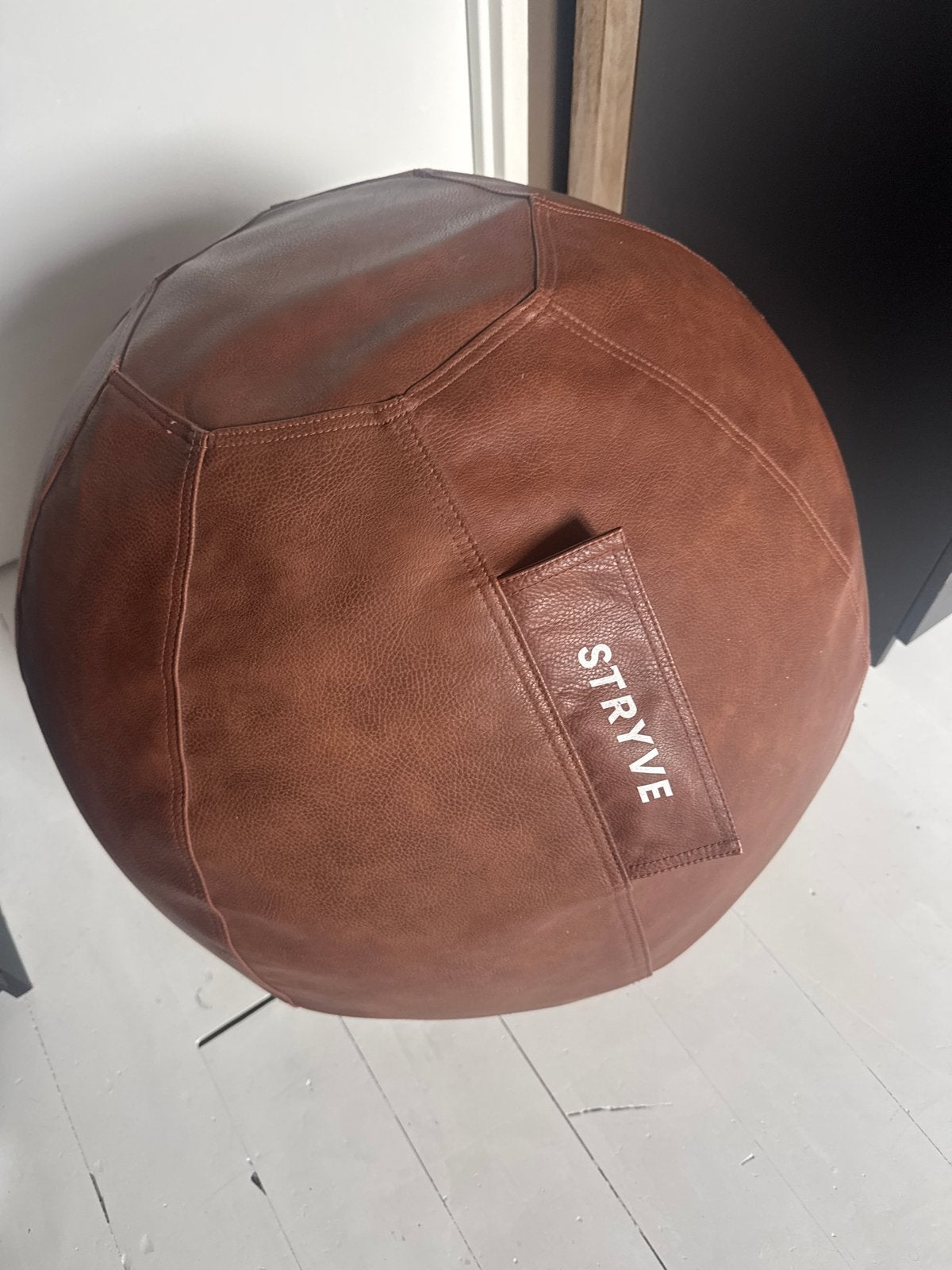 Stryve zitbal bruin leer, Ophalen, Gebruikt